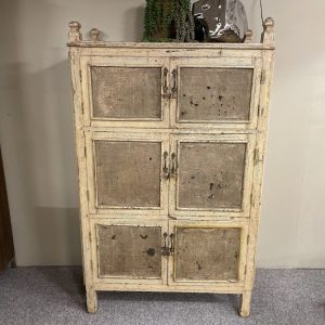 Uniek India kastje 6 deurs